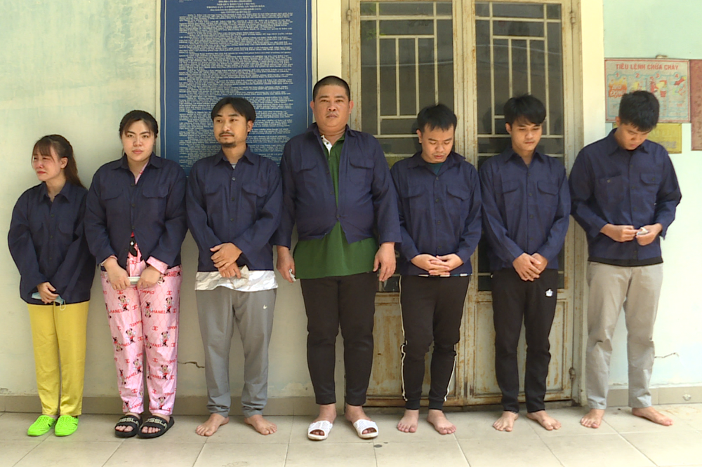 Các nhân viên của Công ty Cổ phần mua bán nợ Việt Nam Thịnh Vượng bị khởi tố (Ảnh: Công an cung cấp). Các nhân viên của Công ty Cổ phần mua bán nợ Việt Nam Thịnh Vượng bị khởi tố (Ảnh: Công an cung cấp).