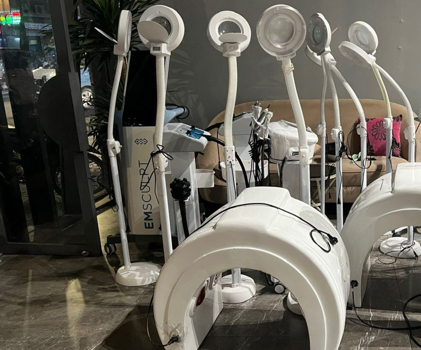 Máy móc tại cơ sở spa. Máy móc tại cơ sở spa.