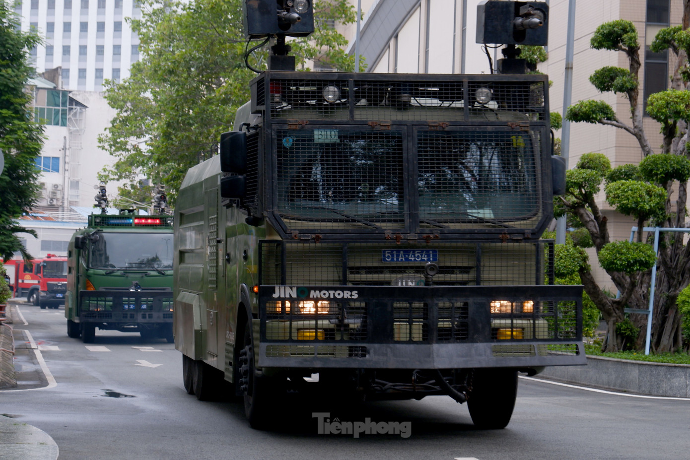 Dàn xe chuyên dụng của Công an TPHCM. Ảnh: Hoàng Thuận.