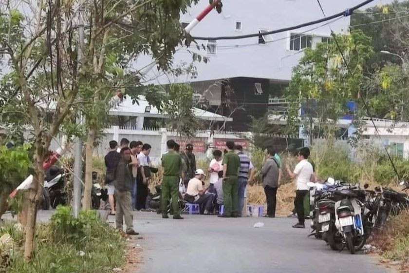 Cơ quan công an có mặt tại khu vực xảy ra vụ việc.