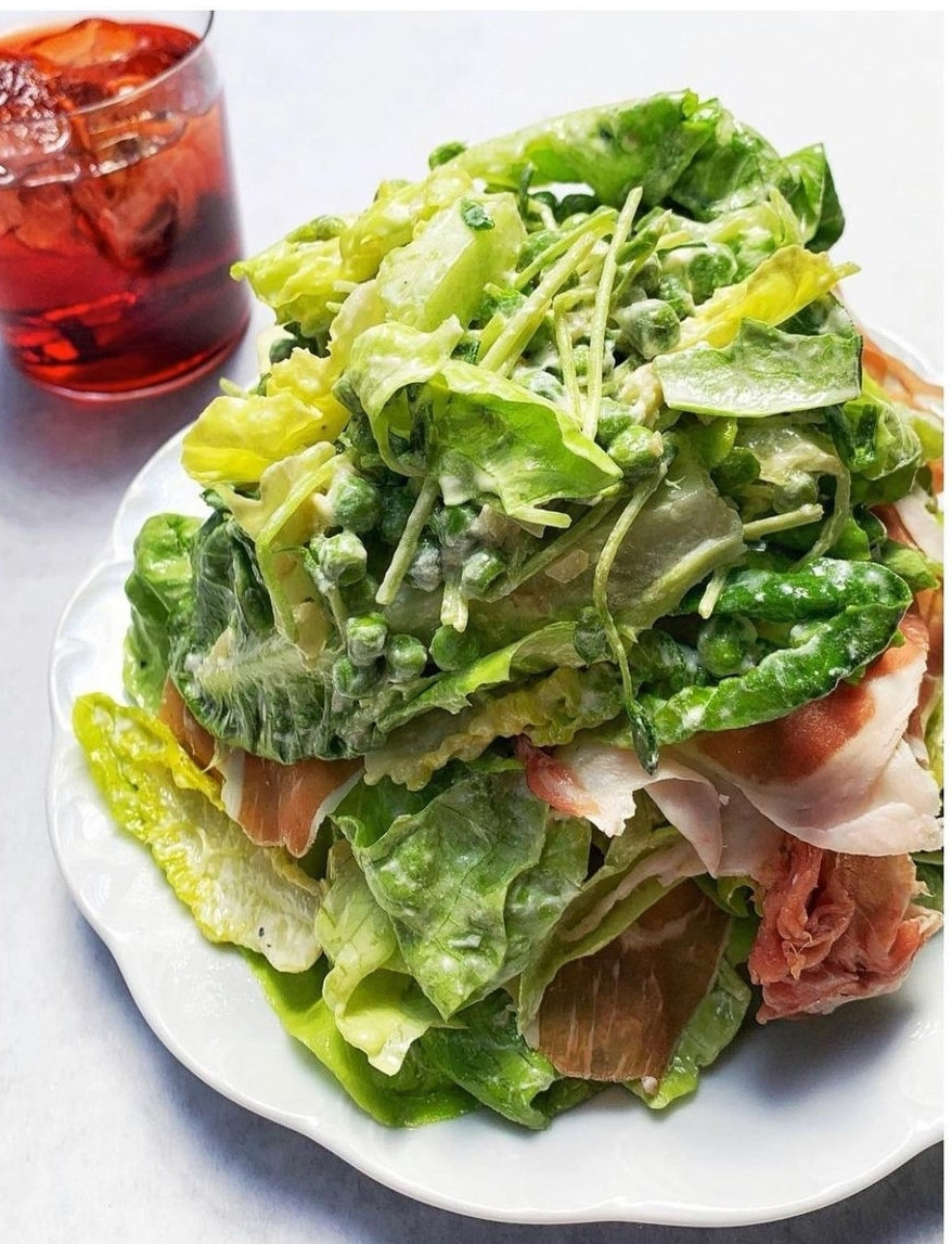 Món salad trứ danh tại nhà hàng. - Ảnh: viacarota Món salad trứ danh tại nhà hàng. - Ảnh: viacarota