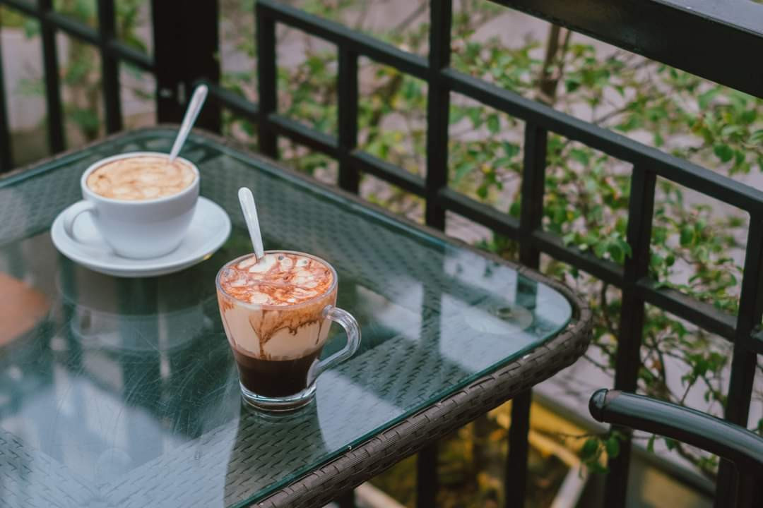 Cà phê trứng - thức uống đặc trưng không thể bỏ lỡ khi ghé thăm Hà Nội. (Ảnh: jatiewpainai) Cà phê trứng - thức uống đặc trưng không thể bỏ lỡ khi ghé thăm Hà Nội. (Ảnh: jatiewpainai)