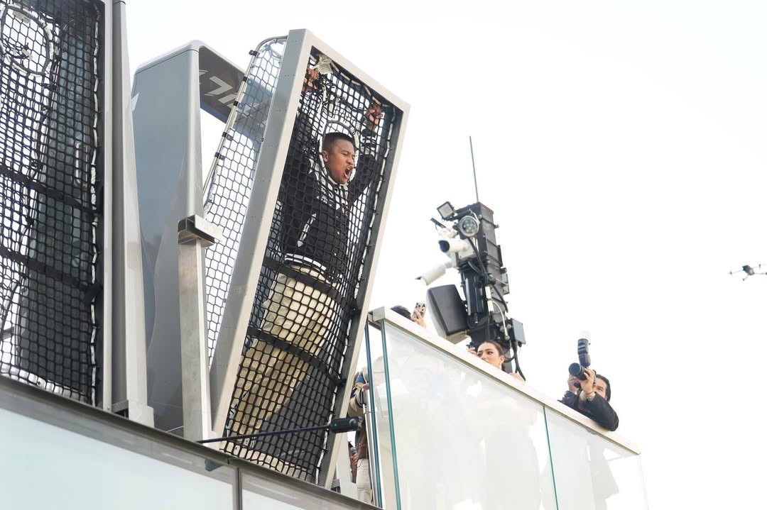 Biểu tượng Muay Thái toàn cầu - Buakaw Banchamek là một trong những người đầu tiên tham gia trải nghiệm. (Ảnh: @kingpowermahanakhon) Biểu tượng Muay Thái toàn cầu - Buakaw Banchamek là một trong những người đầu tiên tham gia trải nghiệm. (Ảnh: @kingpowermahanakhon)