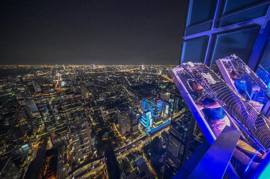 Giá vé trải nghiệm vào buổi chiều tối sẽ cao hơn ban ngày. (Ảnh: @kingpowermahanakhon) Giá vé trải nghiệm vào buổi chiều tối sẽ cao hơn ban ngày. (Ảnh: @kingpowermahanakhon)