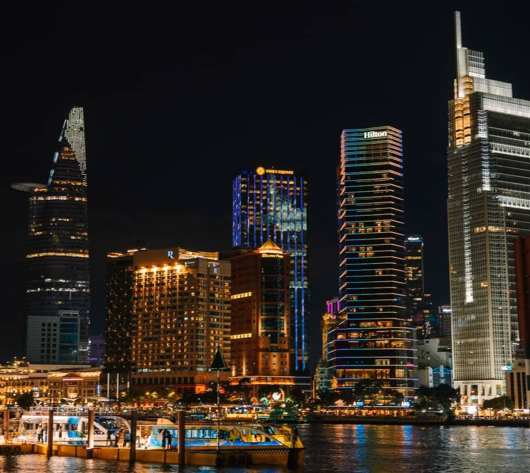 Chiếc view "xịn xò" nhìn từ Công viên bờ sông Sài Gòn. (Ảnh: FB GS25)