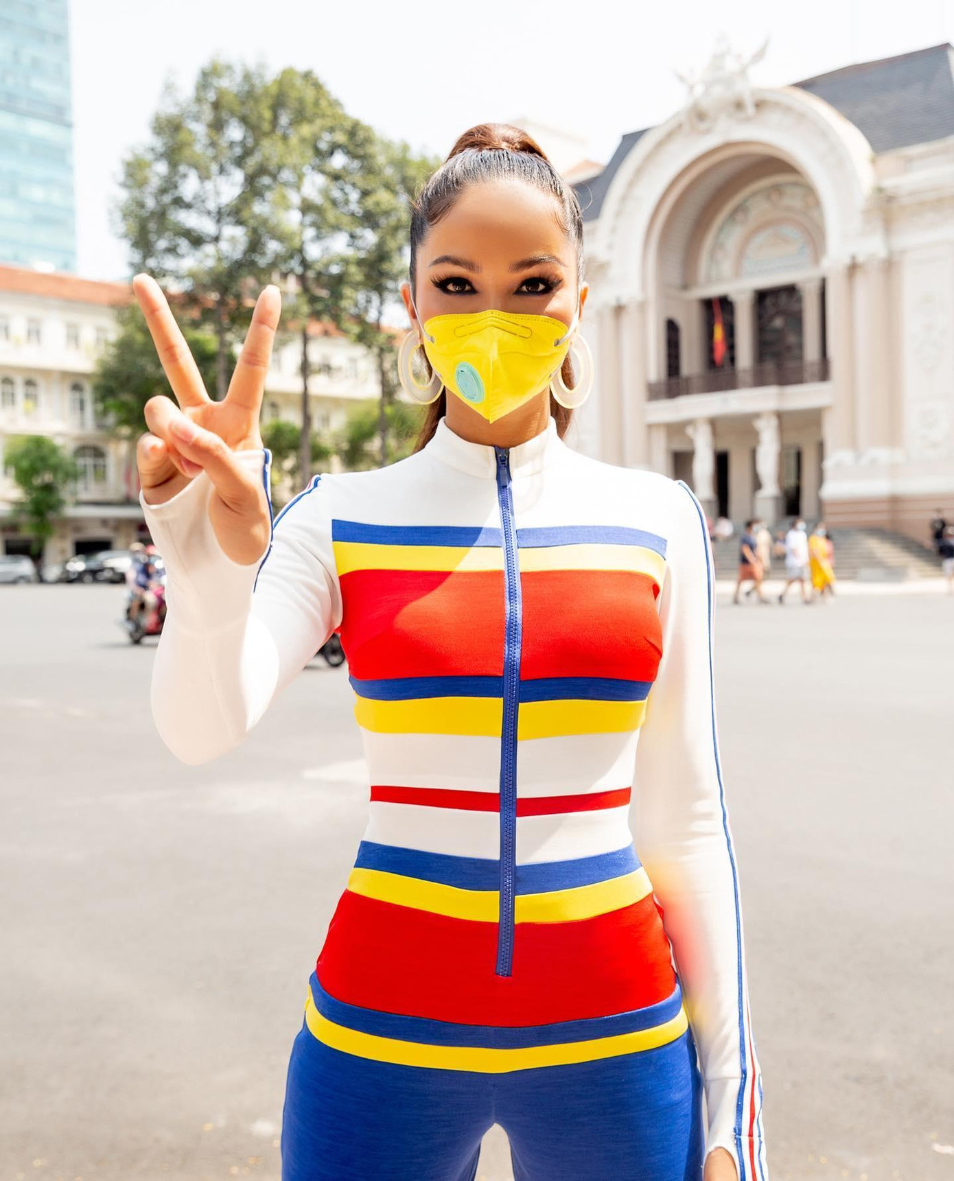 Đó là lý do dù công việc bận rộn, H’Hen Niê luôn ưu tiên nhận lời đồng hành cùng chương trình trong ba năm qua.