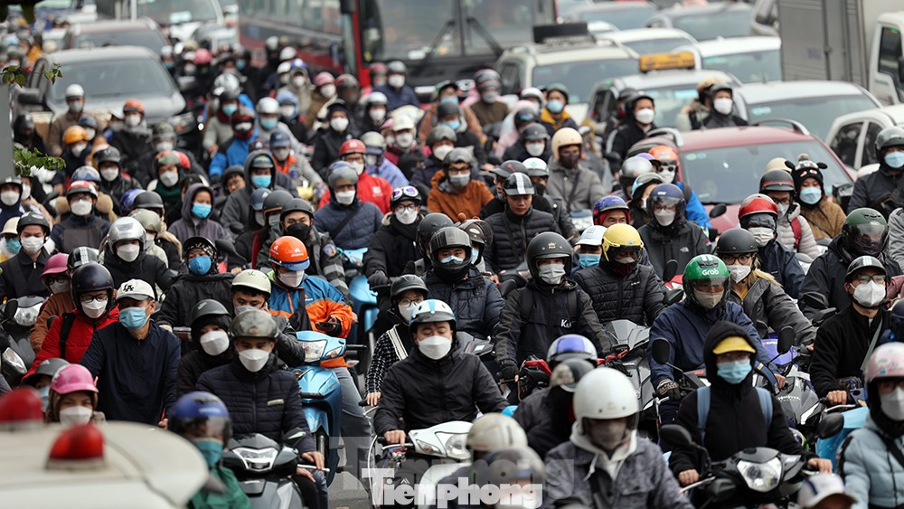 Cử tri lại kiến nghị bỏ bảo hiểm xe máy - Ảnh: Hoàng Cử tri lại kiến nghị bỏ bảo hiểm xe máy - Ảnh: Hoàng