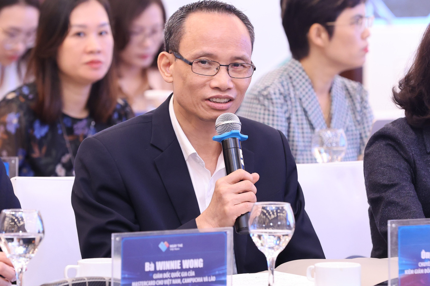 Tiến sĩ Cấn Văn Lực