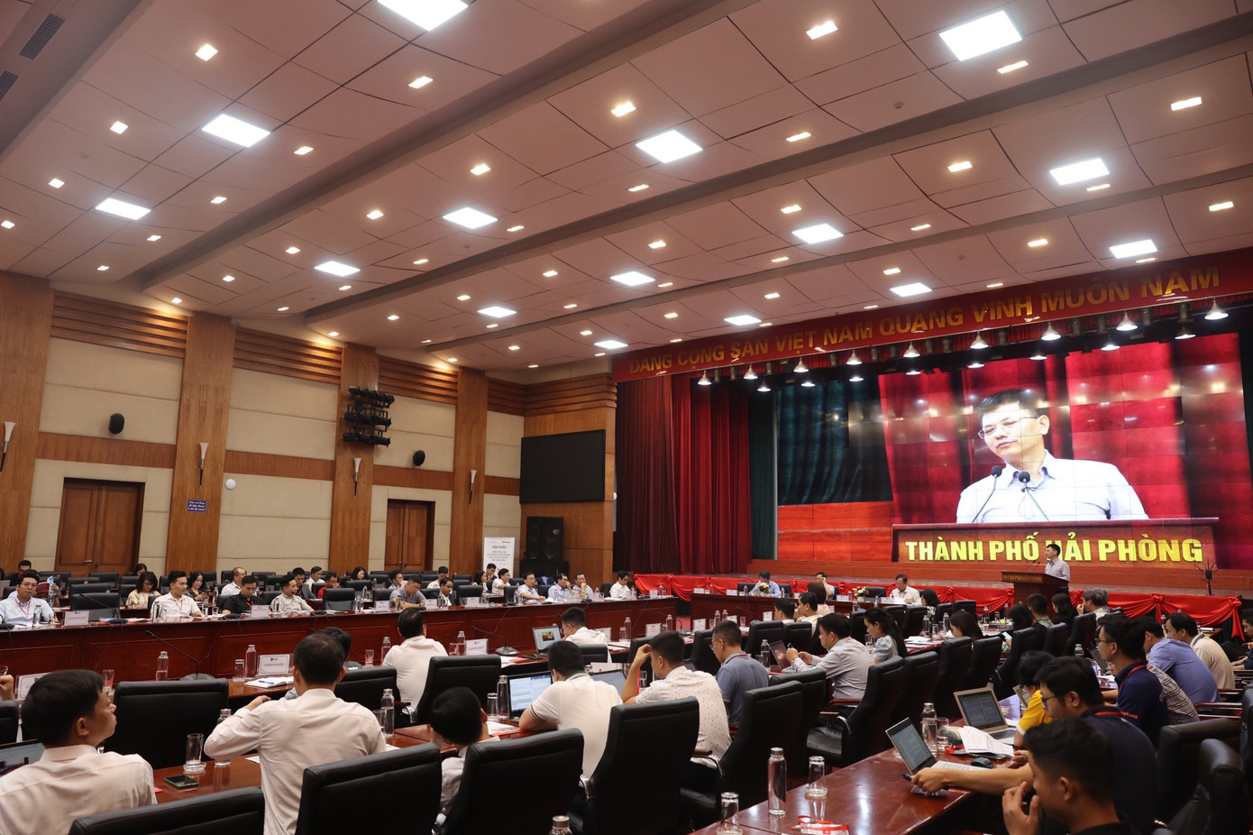 Phát triển hiệu quả cơ sở hạ tầng giao thông, đặc biệt là hạ tầng cảng biển sẽ tạo đà thúc đẩy mạnh mẽ quá trình phát triển kinh tế xã hội của Hải Phòng - Ảnh: Dương Triều Phát triển hiệu quả cơ sở hạ tầng giao thông, đặc biệt là hạ tầng cảng biển sẽ tạo đà thúc đẩy mạnh mẽ quá trình phát triển kinh tế xã hội của Hải Phòng - Ảnh: Dương Triều