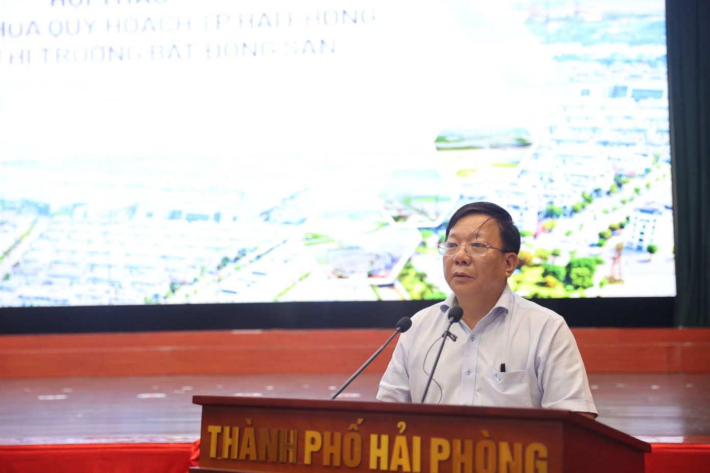 Ông Nguyễn Đức Thọ - Phó Chủ tịch UBND TP Hải Phòng Ông Nguyễn Đức Thọ - Phó Chủ tịch UBND TP Hải Phòng