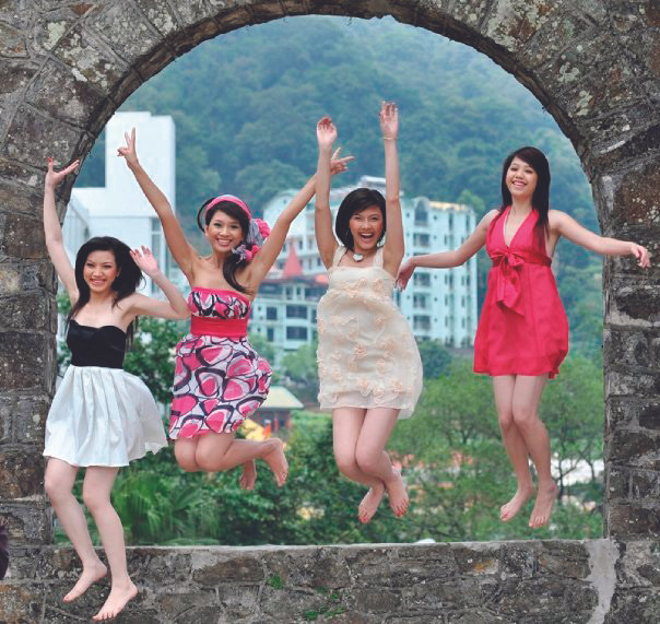 Nữ sinh Việt Nam. Ảnh: Việt Hùng. Nữ sinh Việt Nam. Ảnh: Việt Hùng