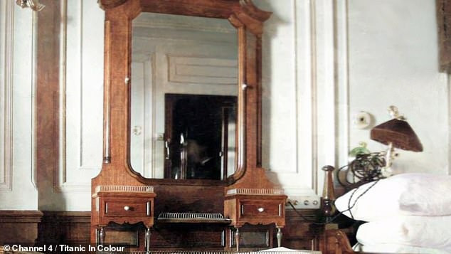 Phòng ở của Francis. Phòng ở của Francis.