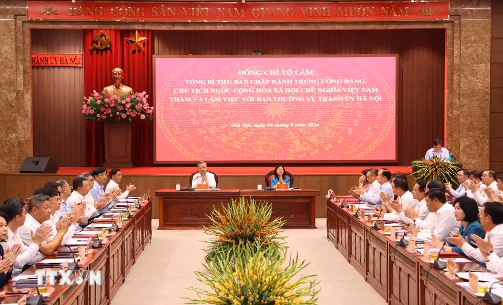 Tổng Bí thư, Chủ tịch nước Tô Lâm làm việc với Ban Thường vụ Thành ủy Hà Nội. Ảnh: Văn Điệp/TTXVN Tổng Bí thư, Chủ tịch nước Tô Lâm làm việc với Ban Thường vụ Thành ủy Hà Nội. Ảnh: Văn Điệp/TTXVN