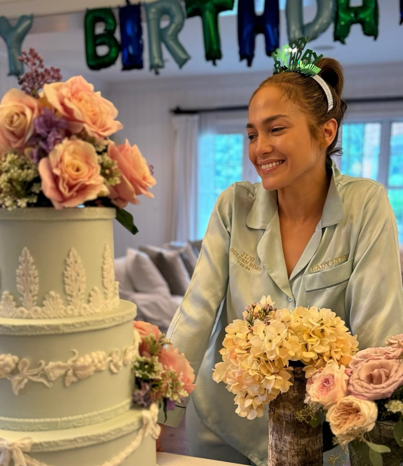 Jennifer Lopez đón sinh nhật tuổi 55 không có chồng bên cạnh. Ảnh: IG/TheImageDirect.com. Jennifer Lopez đón sinh nhật tuổi 55 không có chồng bên cạnh. Ảnh: IG/TheImageDirect.com.