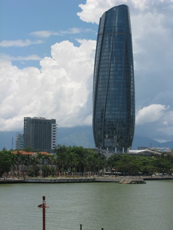 Buộc nhân tài bồi thường tiền tỉ vì thất hứa ảnh 1