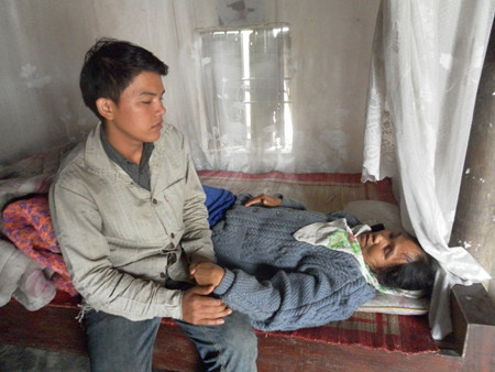 Mẹ lâm trọng bệnh, câu sinh viên năm thứ 4 đứng trước nguy cơ bỏ học giữa chừng