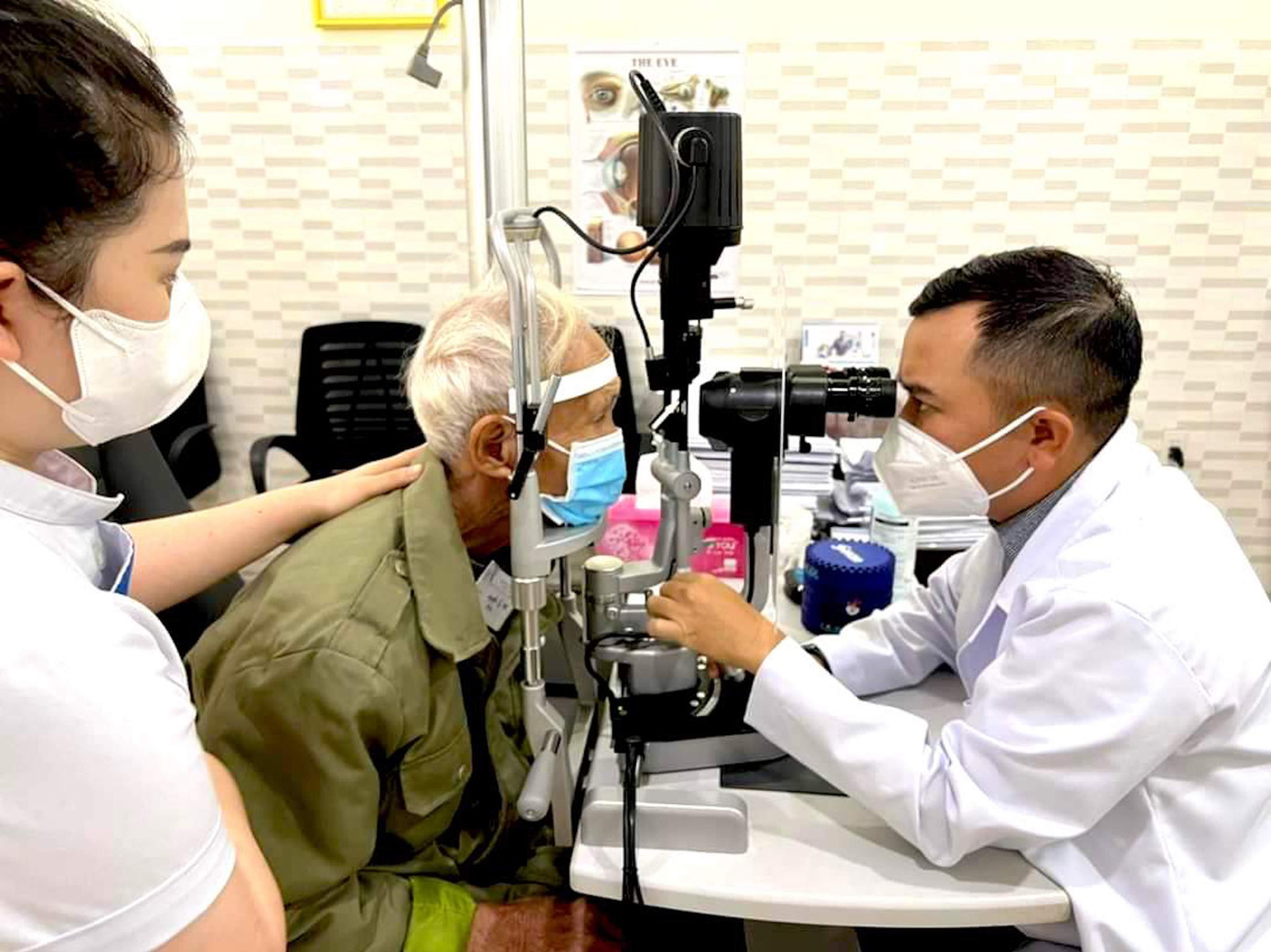 Bệnh viện Mắt Quốc tế Sài Gòn-Gia Lai có đội ngũ y bác sĩ chuyên nghiệp Bệnh viện Mắt Quốc tế Sài Gòn-Gia Lai có đội ngũ y bác sĩ chuyên nghiệp