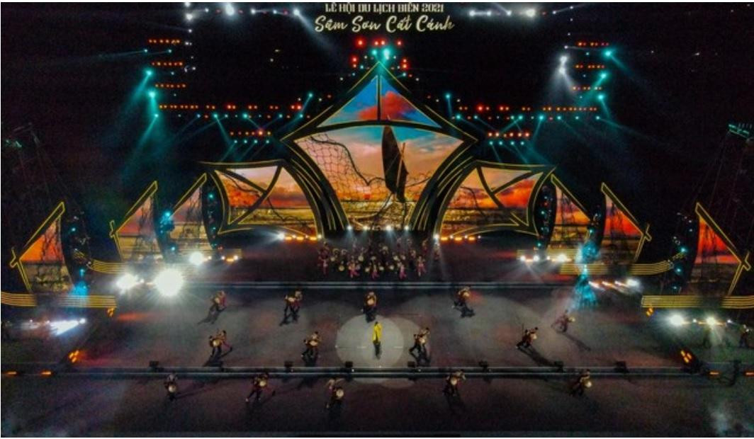 Tiếp nối thành công những năm trước, Lễ hội du lịch biển Sầm Sơn 2022 là sự kiện được đầu tư dàn dựng quy mô.