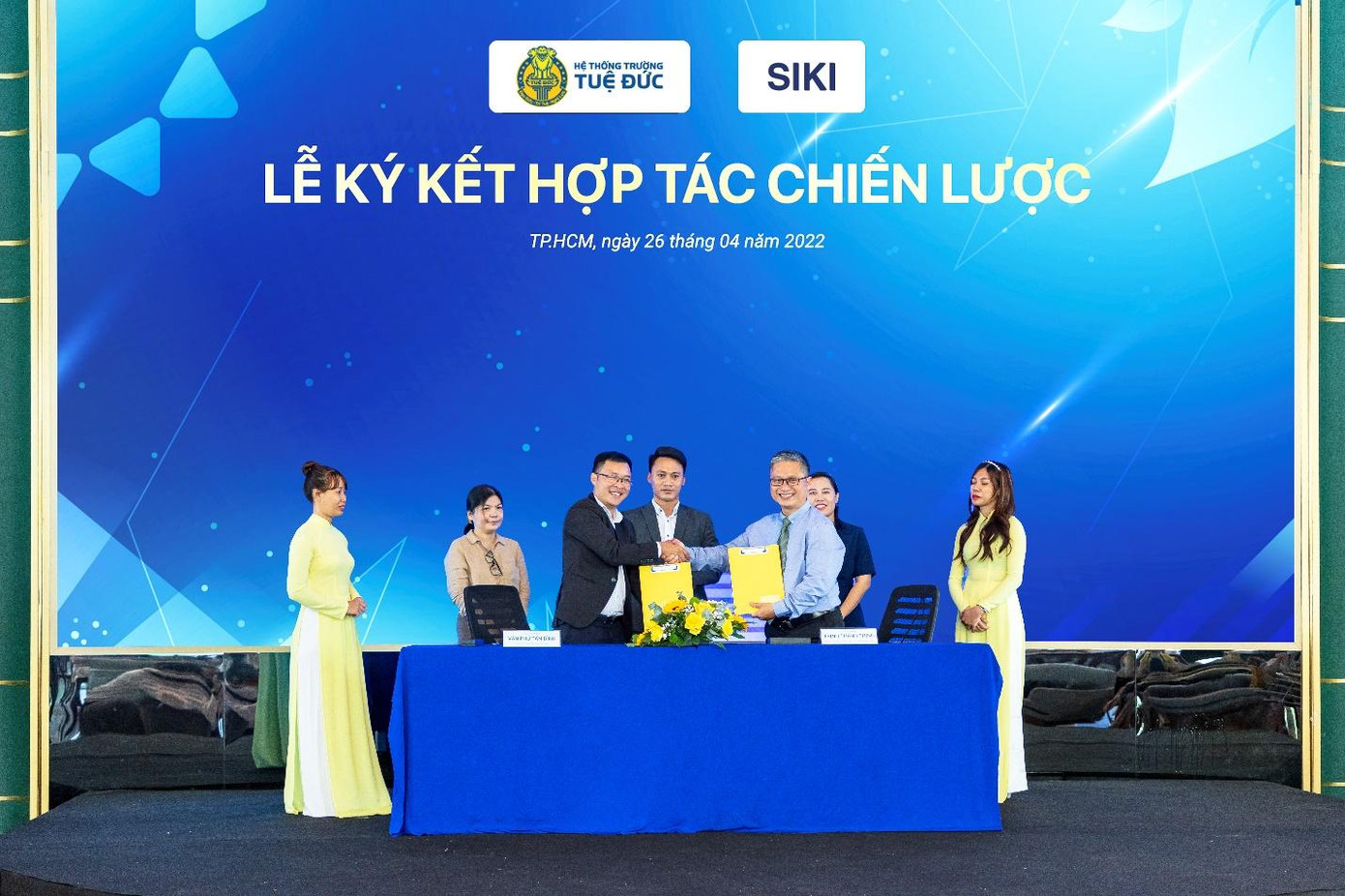 Lễ ký kết hợp tác chiến lược giữa Pathway Tuệ Đức và Công ty Cổ phần Giáo dục SIKI Lễ ký kết hợp tác chiến lược giữa Pathway Tuệ Đức và Công ty Cổ phần Giáo dục SIKI