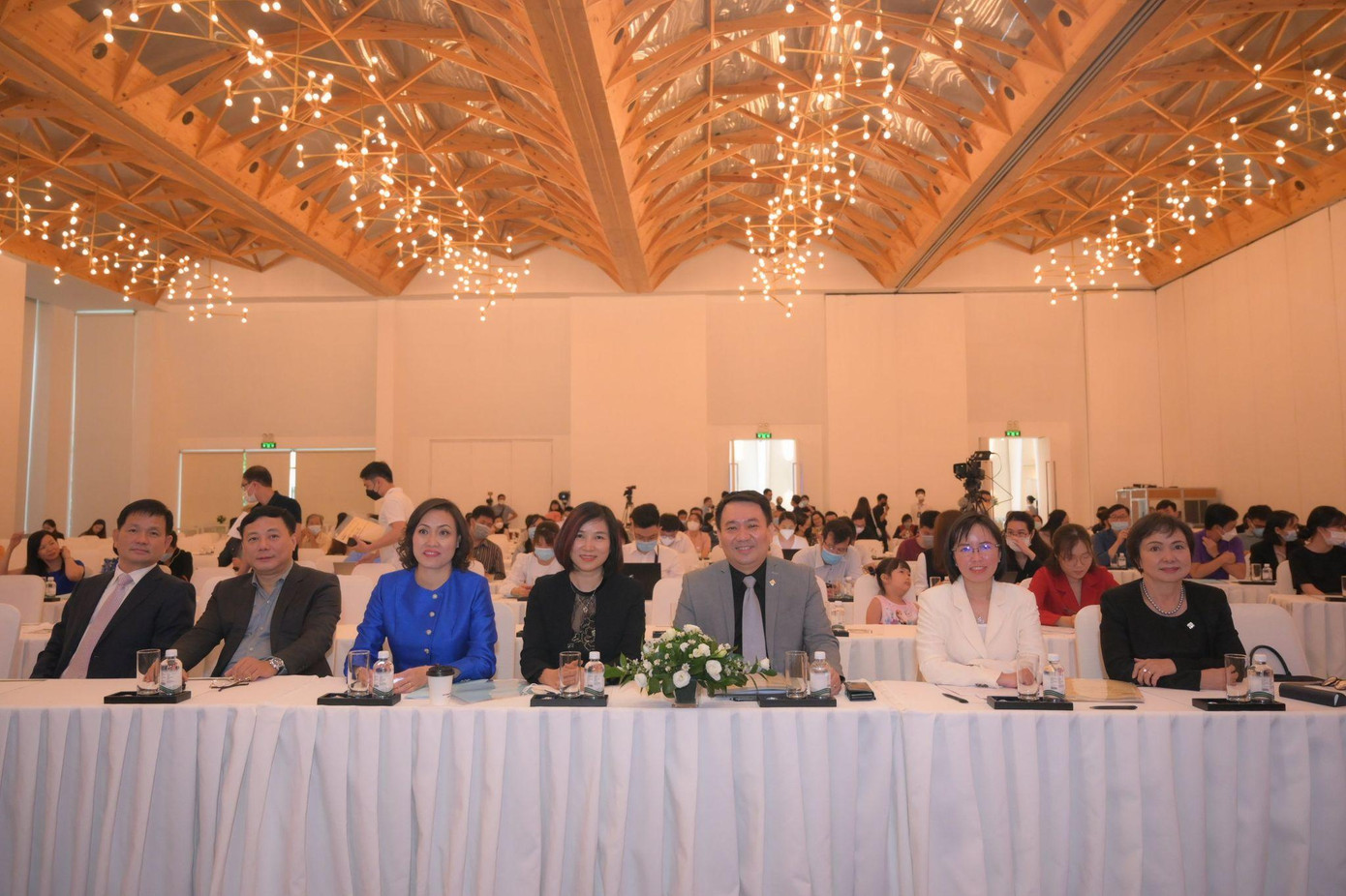 Đại hội đồng cổ đông thường niên PNJ 2022 Đại hội đồng cổ đông thường niên PNJ 2022