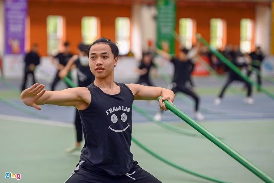 Bài múa Tre cũng tạo ra điểm nhấn. Tổng đạo diễn Trần Ly Ly tiết lộ kịch bản lễ khai mạc được xây dựng để giúp khu vực "nhìn thấy rõ" hình ảnh đoàn kết của dân tộc Việt Nam. Và cây tre là biểu tượng trọn vẹn cho sự đoàn kết và bền bỉ đó.