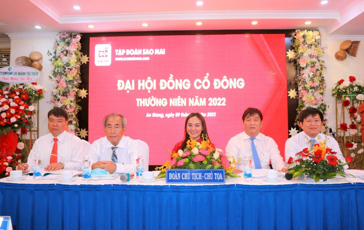 Đoàn chủ tịch điều hành Đại hội