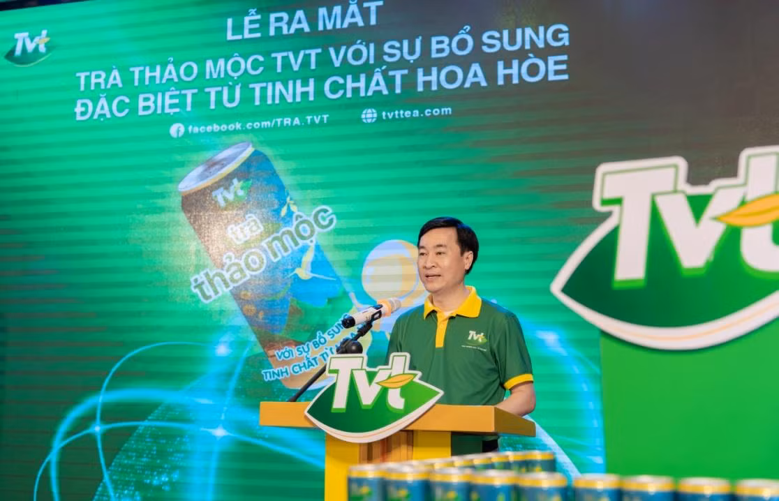 Ông Trần Văn Trà, Phó Tổng giám đốc Công ty Cổ phần Tập đoàn Hương Sen phát biểu tại lễ ra mắt sản phẩm.