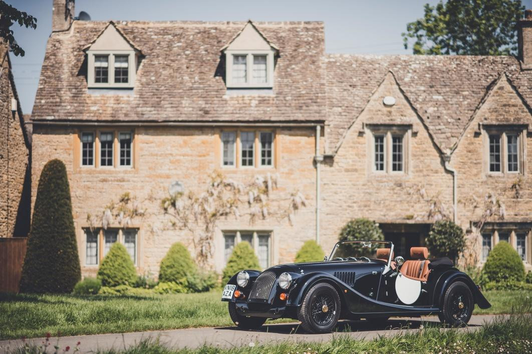 Từ vùng ngoại ô Cotswold yên bình nước Anh….