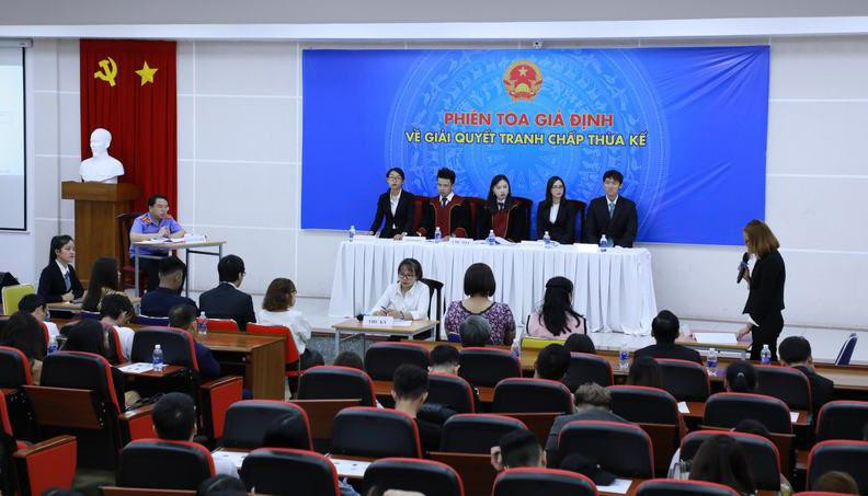 Đa dạng vị trí nghề nghiệp cho sinh viên ngành luật Đa dạng vị trí nghề nghiệp cho sinh viên ngành luật