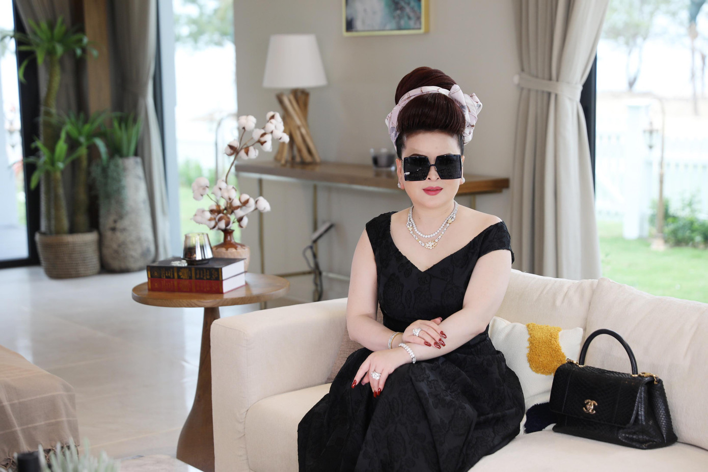 Doanh nhân Ngô Thúy Uyên ấn tượng khi lần đầu đến NovaWorld Ho Tram Doanh nhân Ngô Thúy Uyên ấn tượng khi lần đầu đến NovaWorld Ho Tram