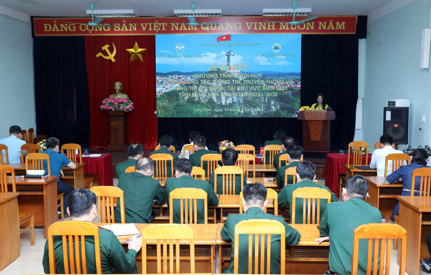 Quang cảnh Lễ ký kết hợp tác giữa Sở TT &amp;TT và Bộ Chỉ huy BĐBP Lạng Sơn chiều ngày 14/4 -Ảnh: Duy Chiến