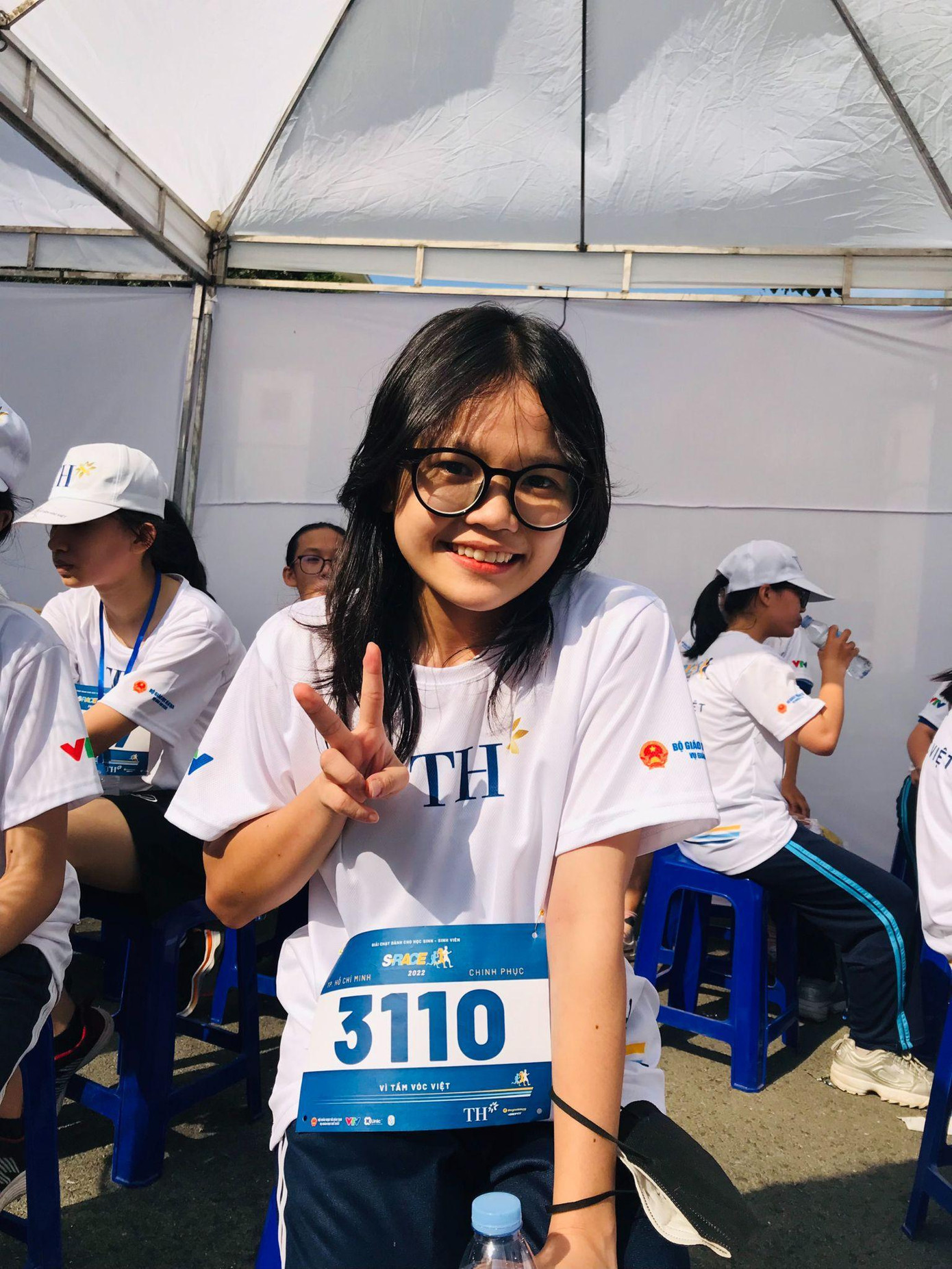 Trần Thu Hiền được bạn bè mệnh danh là “cô bé hạt tiêu” vì vóc người nhỏ nhắn, đáng yêu nhưng lại cực siêu bộ môn Giáo dục thể chất