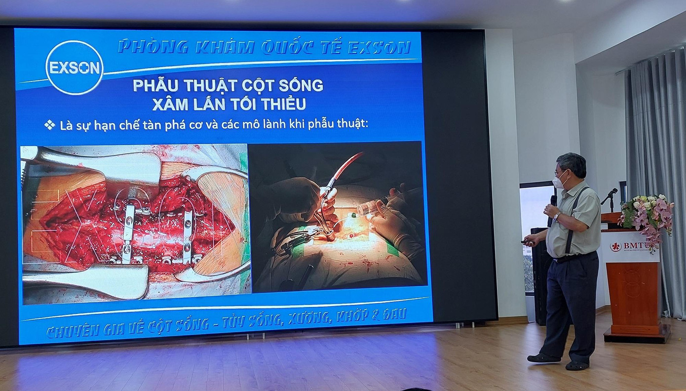 TS.BS Võ Xuân Sơn chia sẻ kinh nghiệm kỹ thuật mổ giải ép xâm lấn tối thiểu