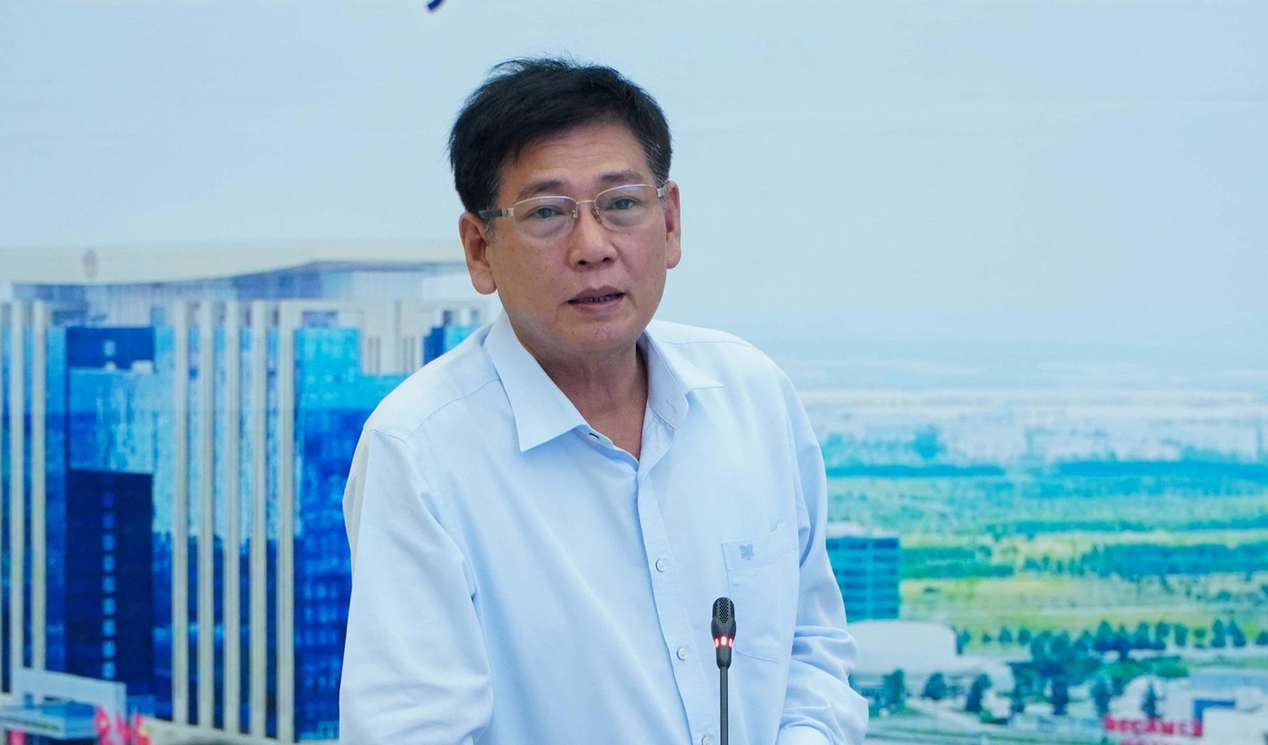 Ông Mai Hùng Dũng phát biểu tại hội thảo Ông Mai Hùng Dũng phát biểu tại hội thảo