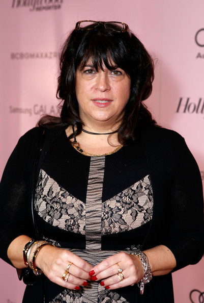 Nữ tác giả E.L. James của bộ tiểu thuyết tình ái "50 sắc thái" cũng kiếm được 95 triệu USD. Nữ tác giả E.L. James của bộ tiểu thuyết tình ái