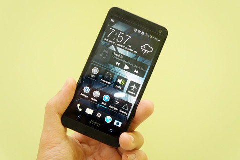 Màn hình sáng rõ nét, Full HD. Màn hình sáng rõ nét, Full HD