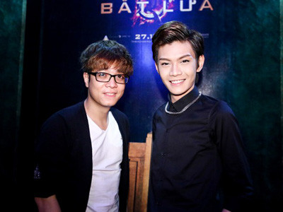 Tham gia buổi ra mắt còn có 