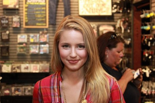 Ông chủ Facebook cũng quan tâm tới ngôi sao Dianna Agron trong serie phim Glee