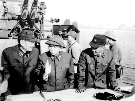 Trong chuyến kiểm tra vùng biển Quảng Ninh sau chiến dịch phá thủy lôi năm 1973, Đại tướng Võ Nguyên Giáp khẳng định: “Quyết tâm bảo vệ toàn vẹn vùng biển, hải đảo của Tổ quốc”