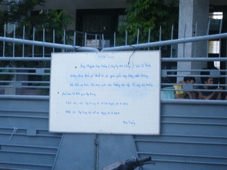 Thông báo nghỉ học