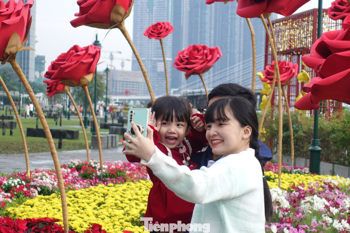 Thời tiết TPHCM trong dịp Tết Nguyên đán 2023 được dự báo ổn định, ít mưa, thuận lợi cho các hoạt động ngoài trời. Thời tiết TPHCM trong dịp Tết Nguyên đán 2023 được dự báo ổn định, ít mưa, thuận lợi cho các hoạt động ngoài trời.