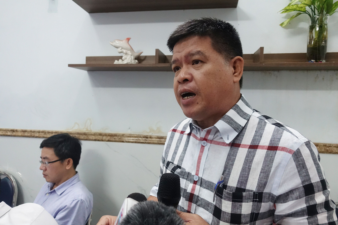 Phó giám đốc Sở GTVT TPHCM Bùi Hòa An thông tin tại buổi họp báo. Phó giám đốc Sở GTVT TPHCM Bùi Hòa An thông tin tại buổi họp báo.