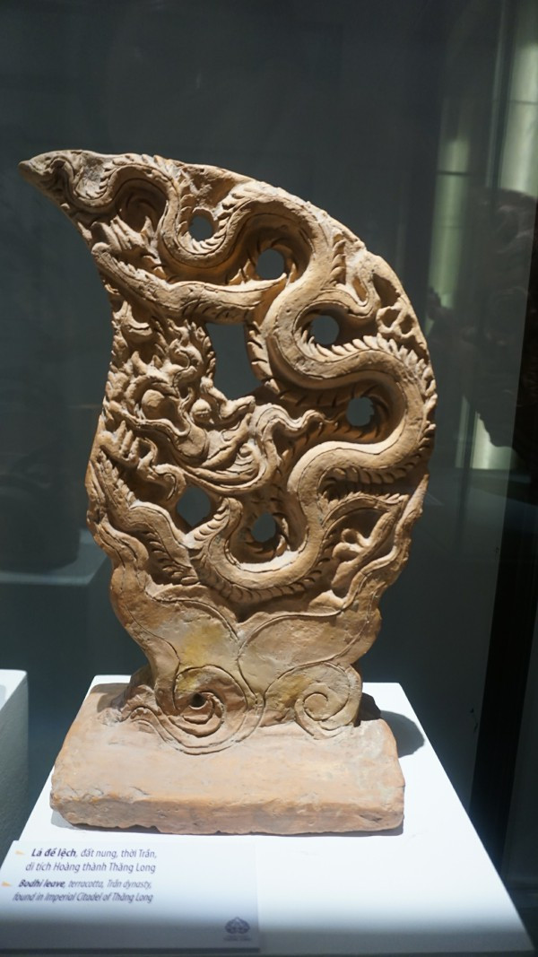 Ngắm hiện vật quý hàng trăm năm tuổi gắn với Phật hoàng Trần Nhân Tông ảnh 3