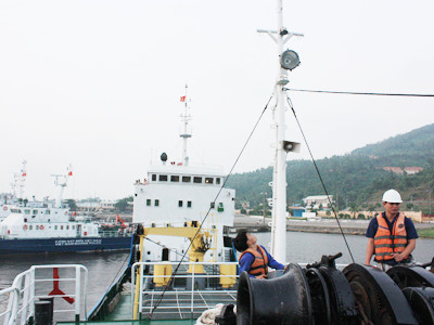 Tàu Cảnh sát Biển 6006 xuất phát