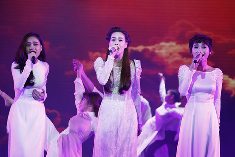 Điều gì khiến NSND Trần Hiếu khóc 30 phút trong đêm nhạc? ảnh 5