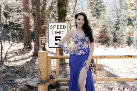 Cựu người mẫu Diễm KyLy lọt vào top 7 cuộc thi Hoa hậu phu nhân người Việt thế giới đã lên tiếng tố cáo trưởng ban tổ chức cuộc thi này là ông Minh Chánh gạ gẫm bán giải thưởng