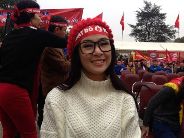 Các người đẹp tham gia Chủ Nhật Đỏ 2014 ảnh 6