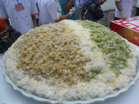 Đĩa cốm dẹp nặng 108 kg