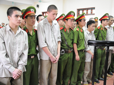 Các bị cáo tại tòa