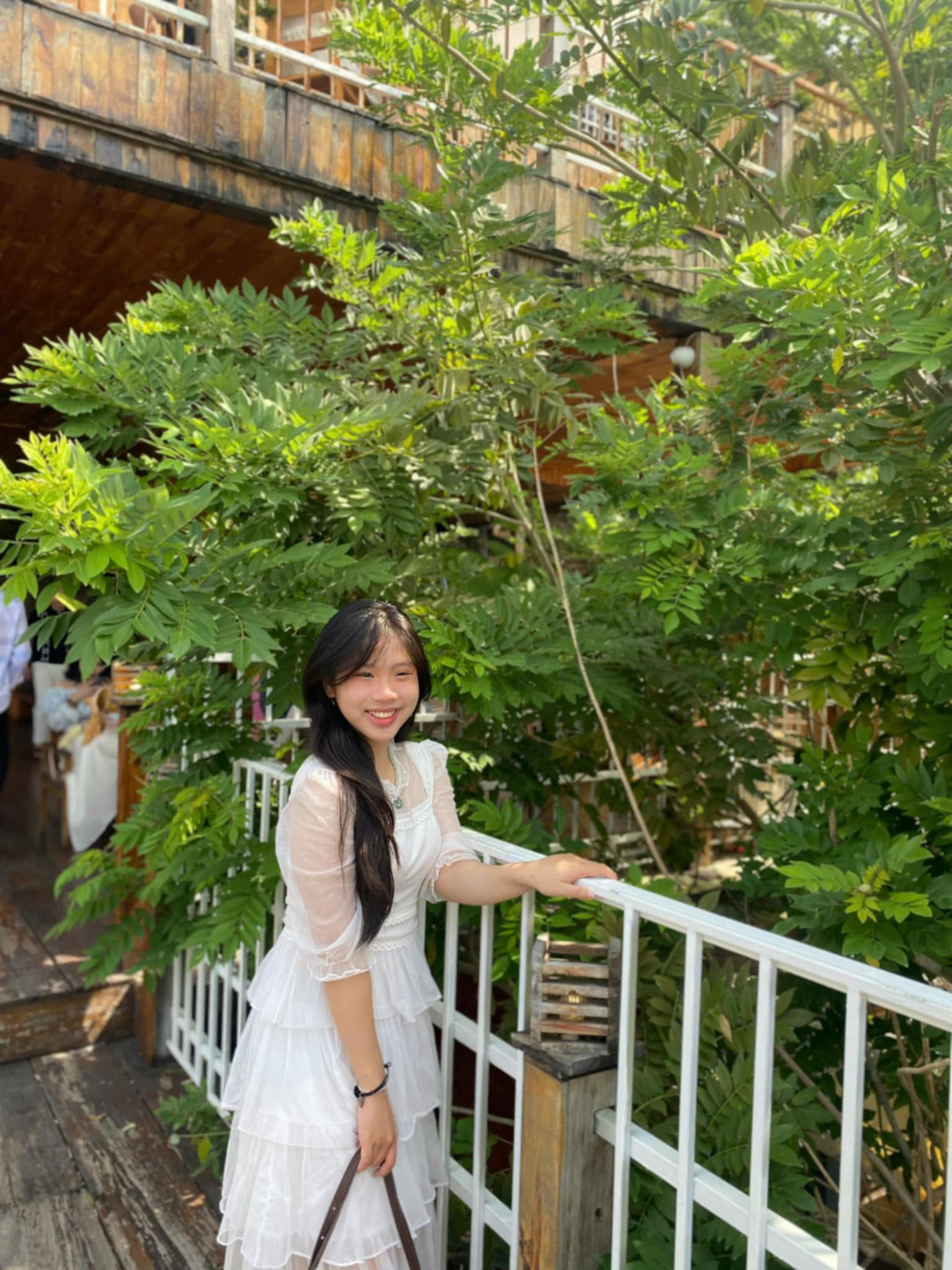 Thu Thảo đang bước vào giai đoạn cấp tốc ôn tập cho kỳ thi quan trọng. Ảnh: NVCC